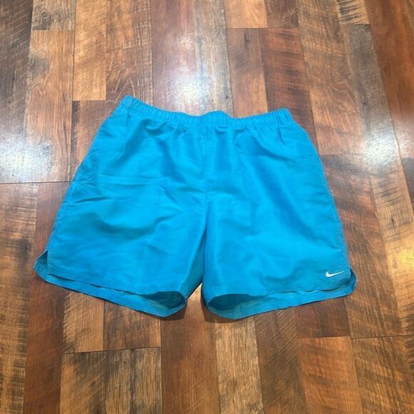 Nike swim trunks XL (2725) NWT - Picture 1 of 9